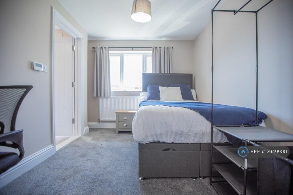 House in Gosport, Hampshire - View 4