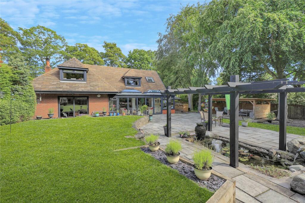 Main image of property: Moor Park, Nunthorpe