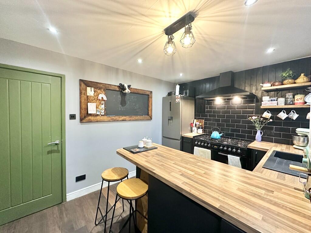 Hurstbrook Drive, Manchester, Greater Manchester, M32 photo 3