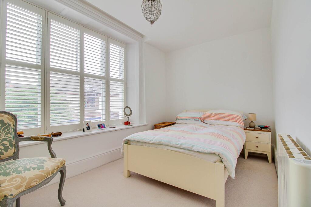 Apartment in Lewes, Cliffe - More