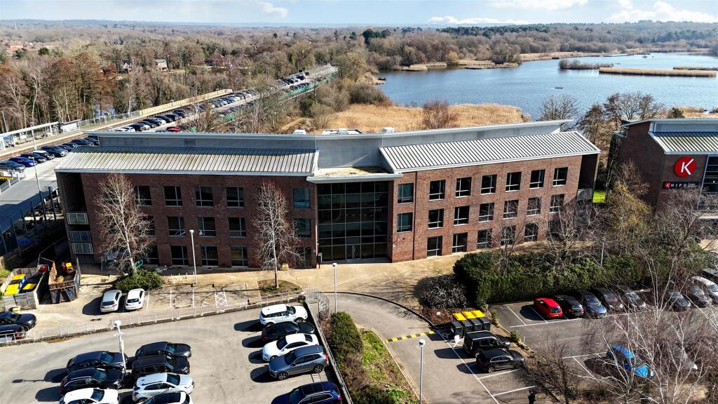 Main image of property: Roop House Waterfront, Fleet