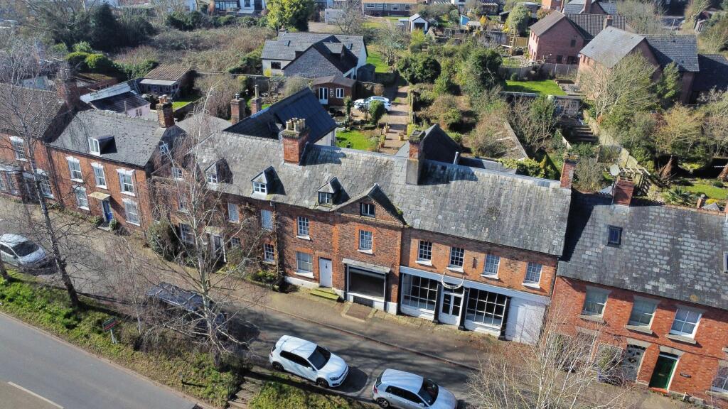 Main image of property: High Street, Newnham