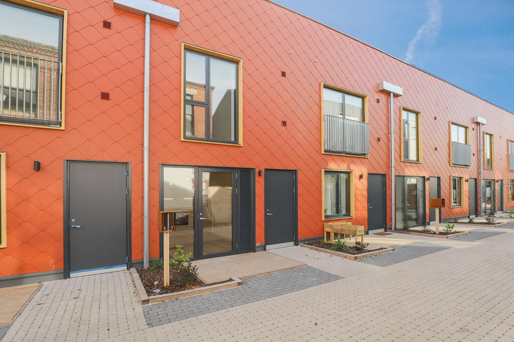 Main image of property: 7 Makers Place, Kelham Central, Sheffield, South Yorkshire, S3 8FS