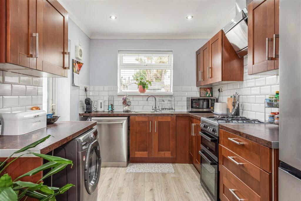 House in Portsmouth - View 5