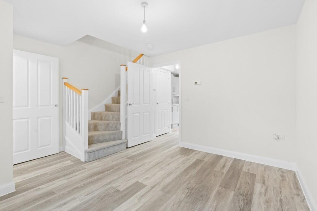 House in Northampton - View 3