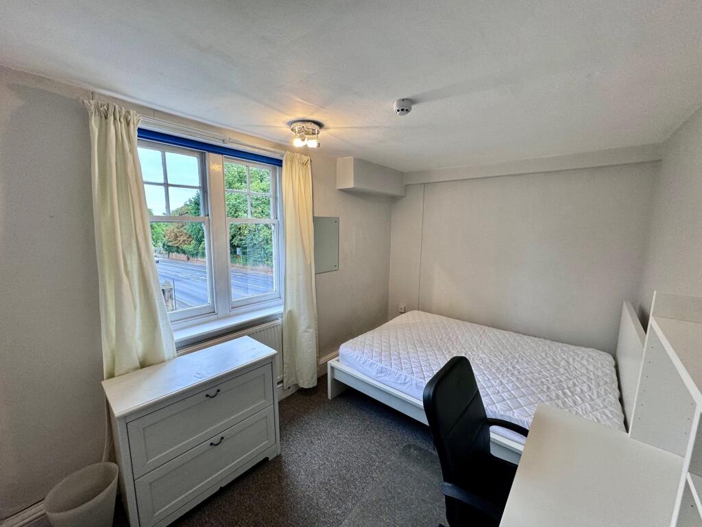 Apartment in Nottingham, Carrington - View 4
