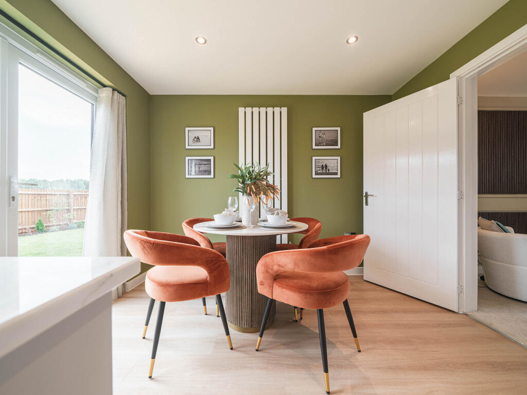 House in North Kesteven, Holdingham, Sleaford - More
