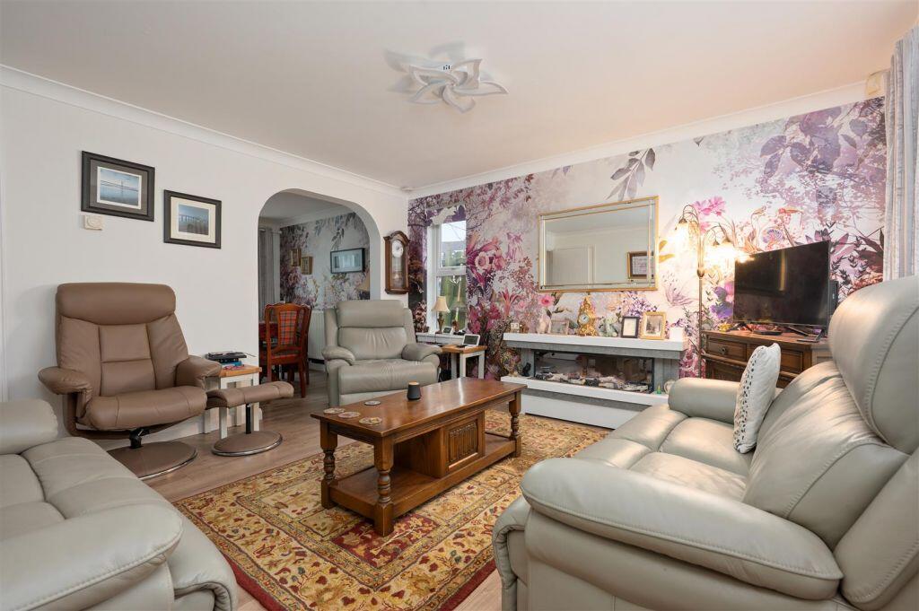 14 Tern Road, Dunfermline, KY11 8JN photo 3