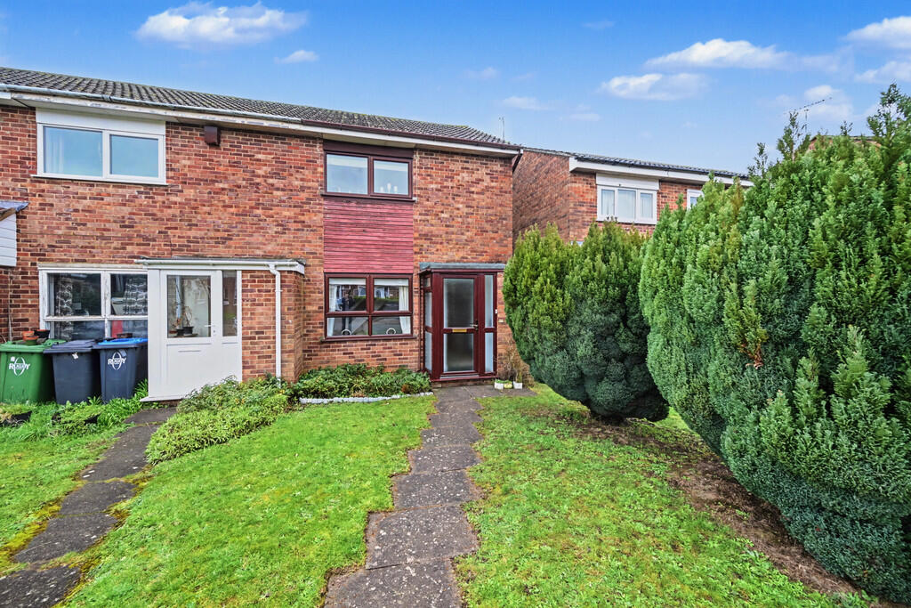 2-bed terraced on Sywell Leys, Rugby, £199,950