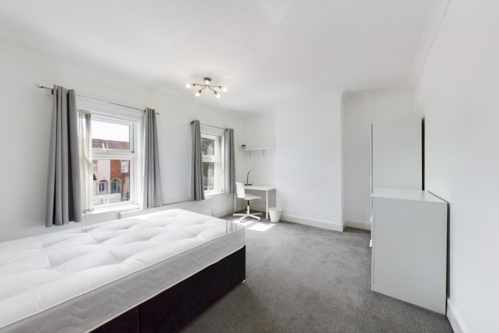 Main image of property: St. Leonards Road, Northampton, NN4