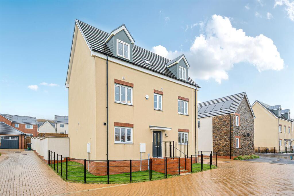 Main image of property: Maple Grove, Ivybridge