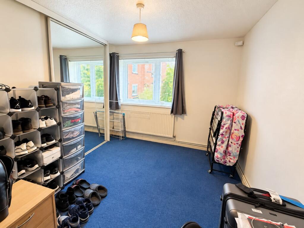 Apartment in Salford, Greater Manchester - View 5