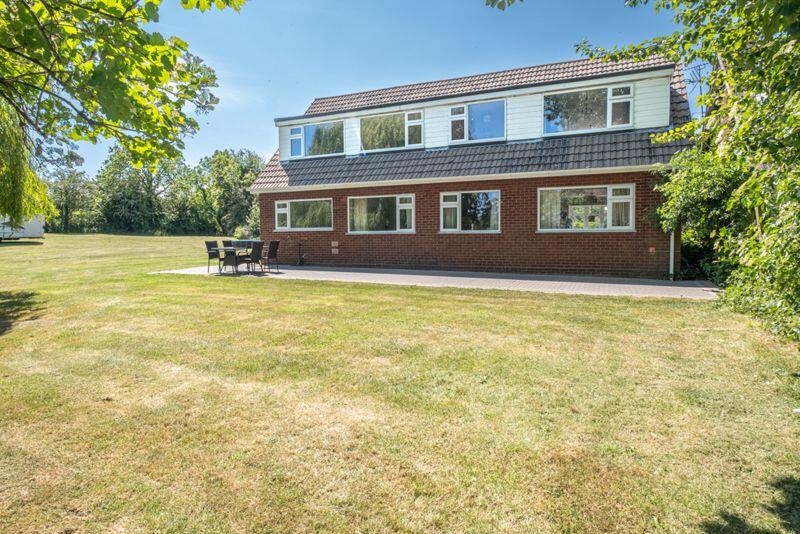 House in South Staffordshire, Great Wyrley - View 5
