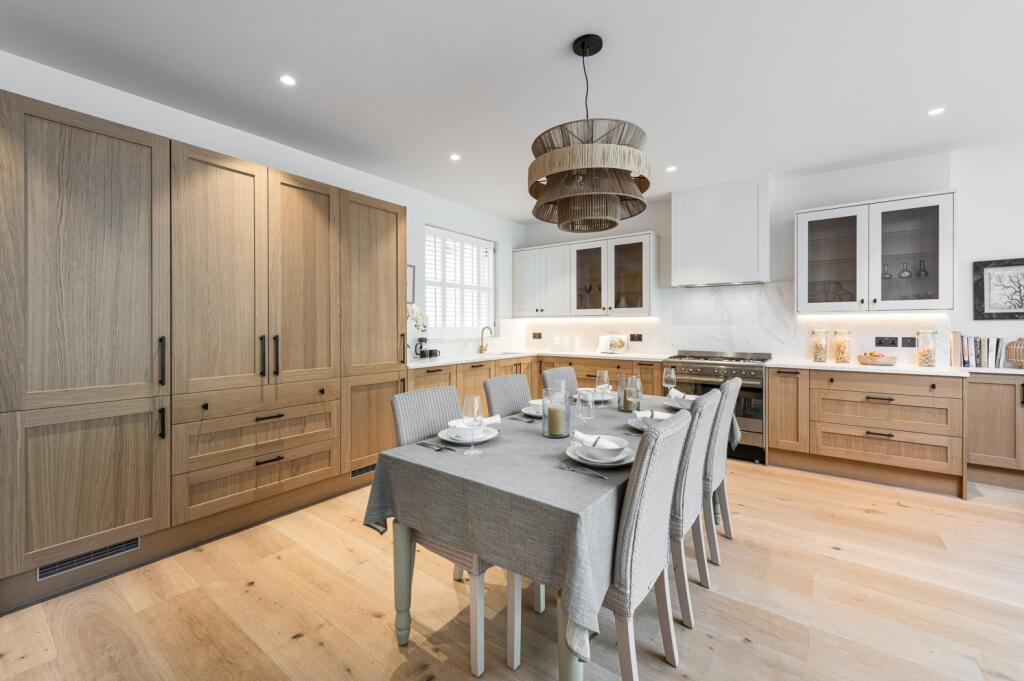 Apartment in London - View 4