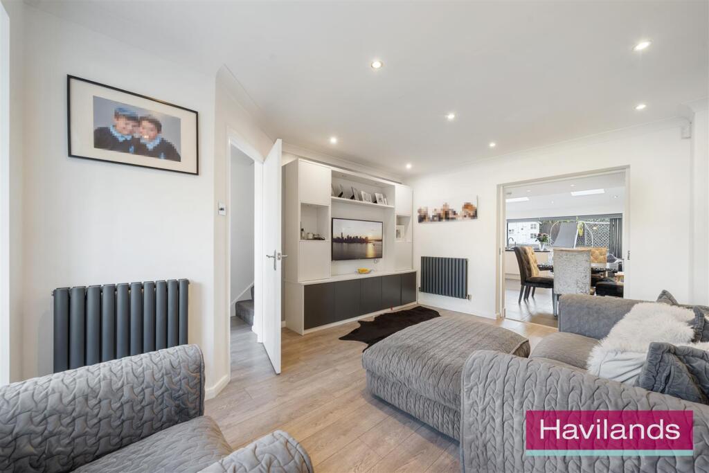 House in London - View 5