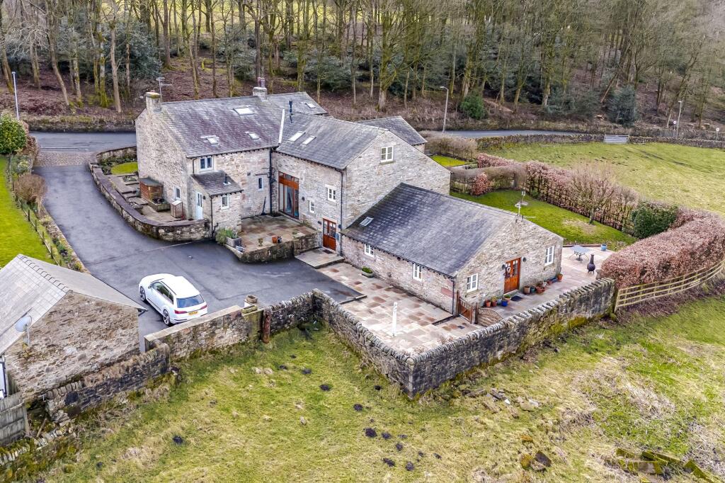 Main image of property: Norcross Brow, Withnell, PR6