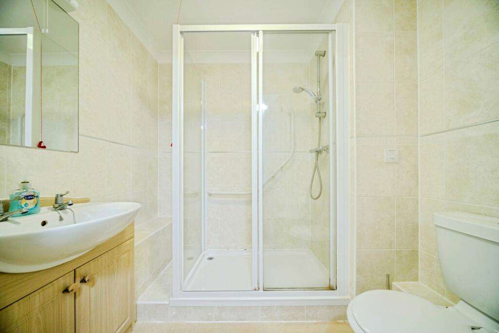 Apartment in Milton Keynes - View 4