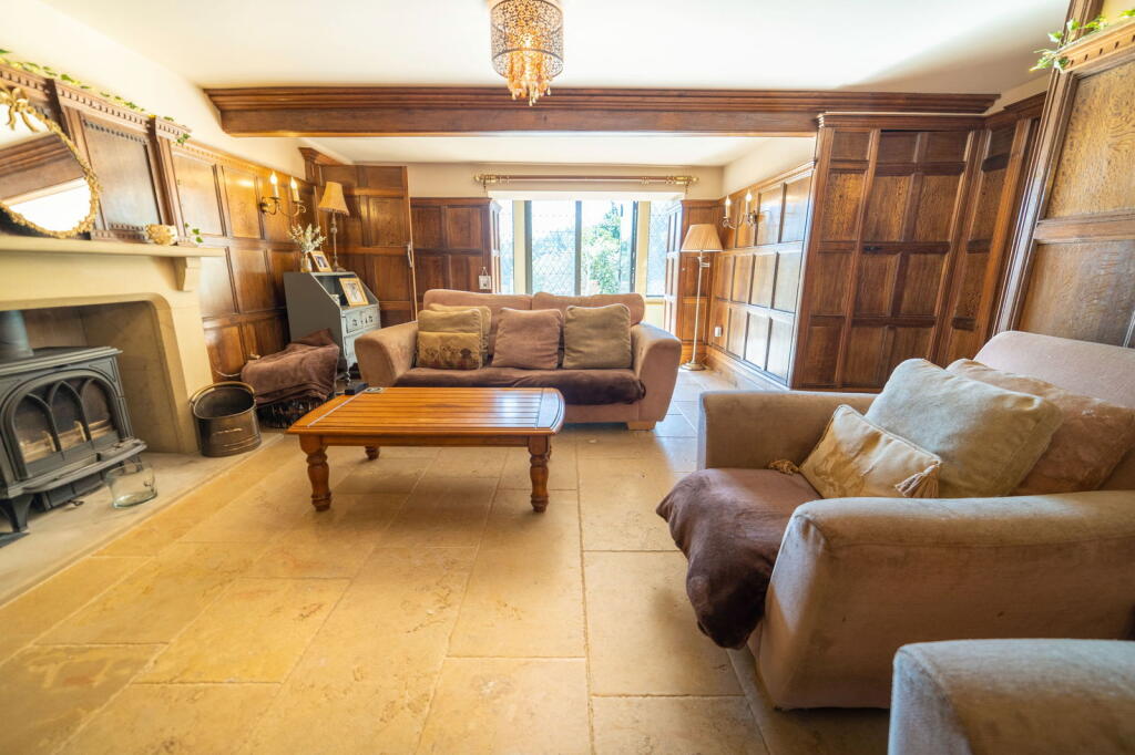 Landslow Green Cottage, Mottram photo 4