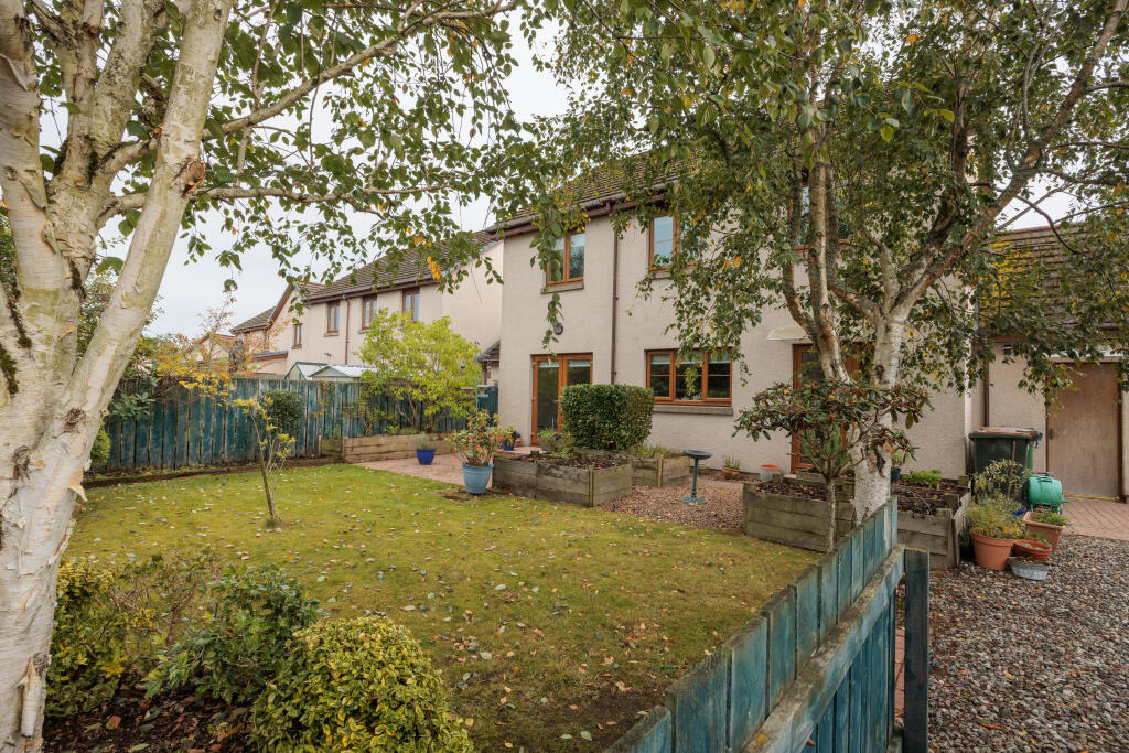 House in Perth - View 5