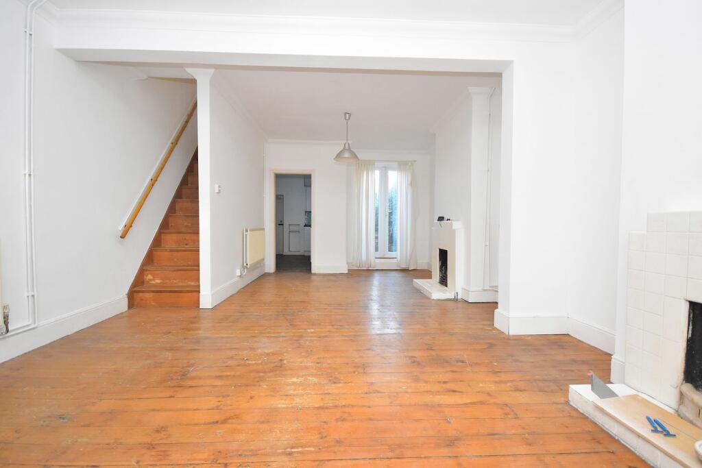 House in Northampton, West Northamptonshire - View 4
