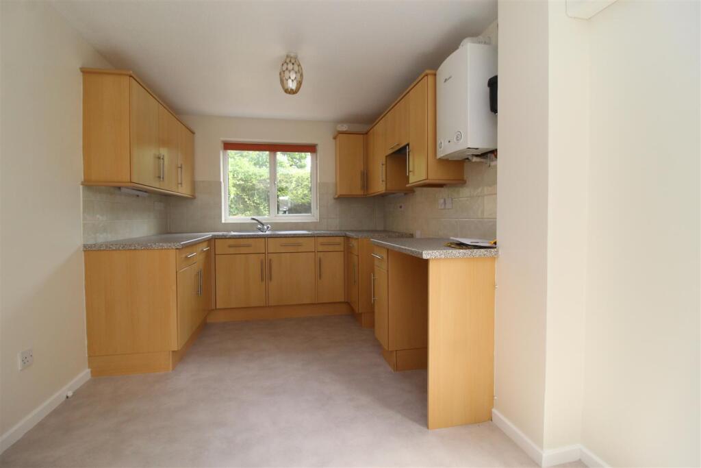 Reynolds Close, Herne Bay photo 2
