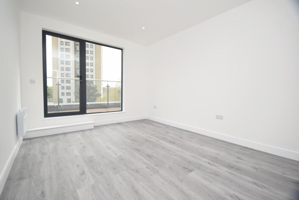 Additional image 7 of Town Centre, Hatfield, AL10