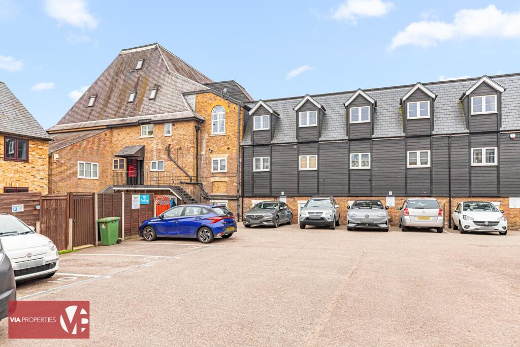 Main image of property: Brewery Road, Hoddesdon, EN11