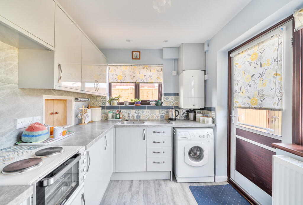 House in Tewkesbury, Bishop's Cleeve - View 5