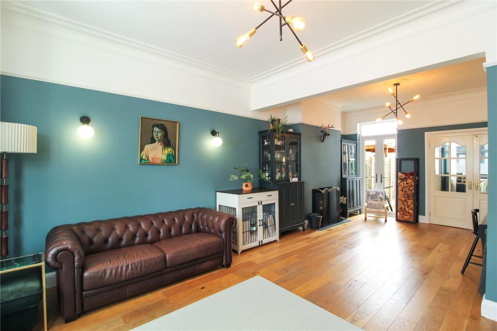 Hermitage Road, Westcliff-on-Sea, Essex, SS0 - More