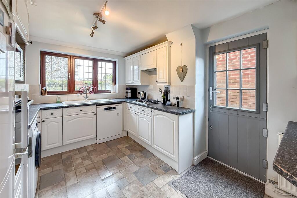 Additional image 16 of Mayfair Close, St. Albans, Hertfordshire, AL4