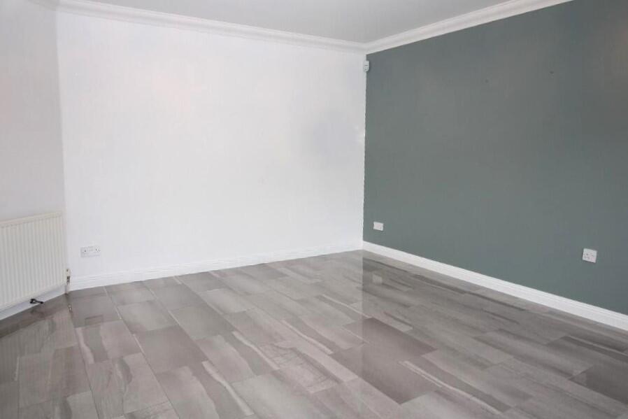 House in Falkirk - View 3