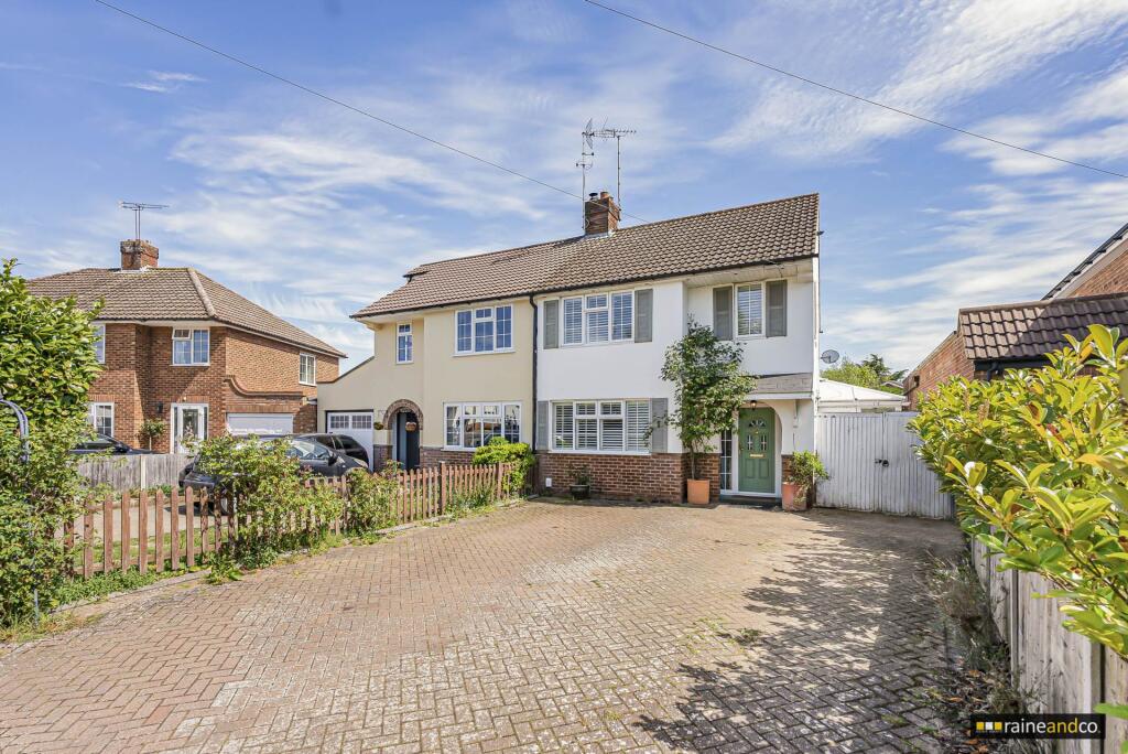 Additional image 31 of Ellenbrook Crescent, Hatfield
