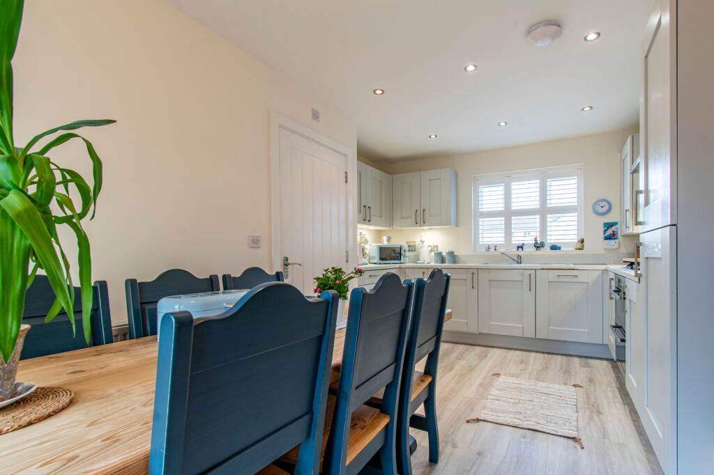 House in Liskeard, Welltown - More