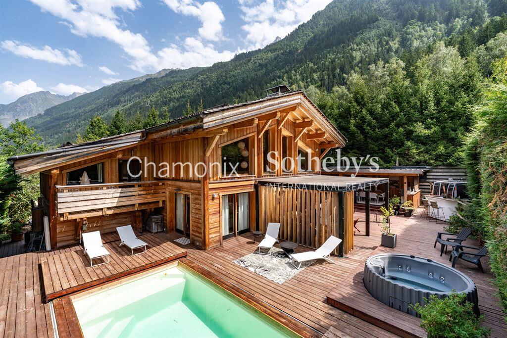 Main image of property: Rhone Alps, Haute-Savoie, Chamonix