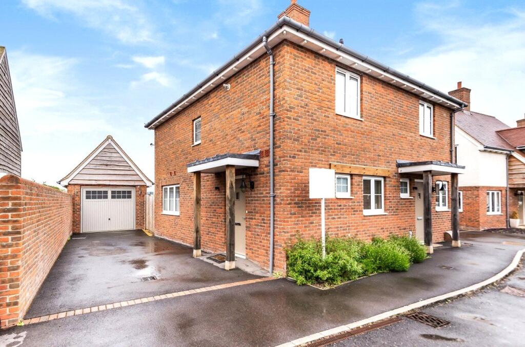 Main image of property: Bargain Close, Nursling, Southampton, Hampshire, SO16