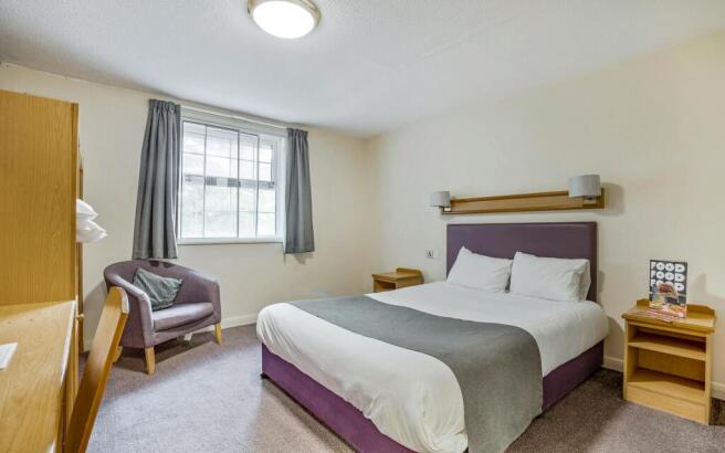 8690270-interior33.jpg