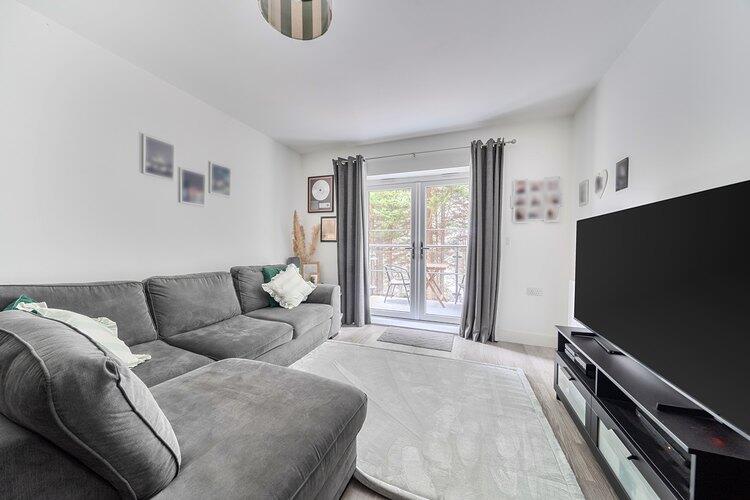 Main image of property: Watermint Place, Bracknell, Berkshire, RG12