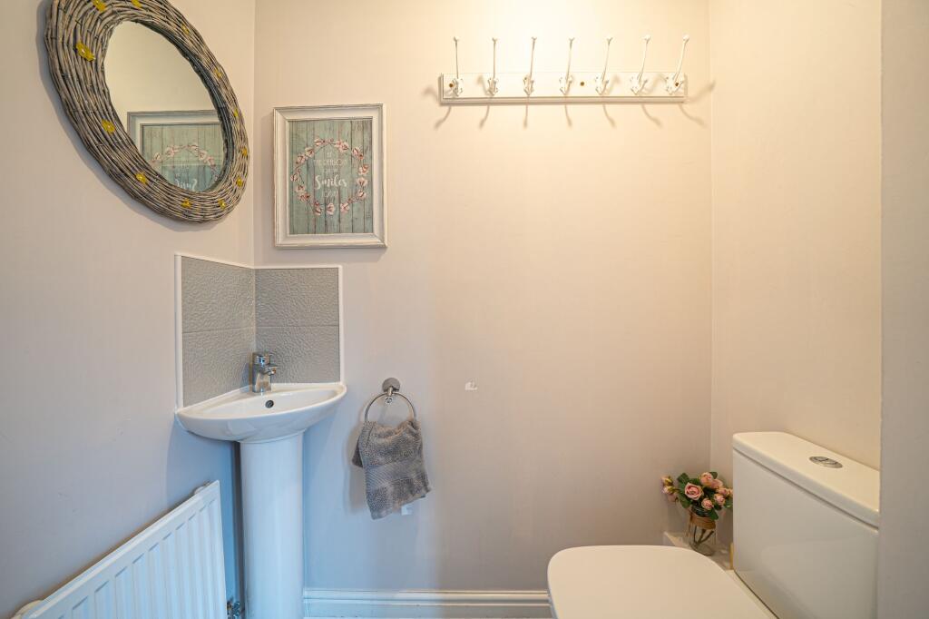 House in Test Valley, Augusta Park, Andover - More