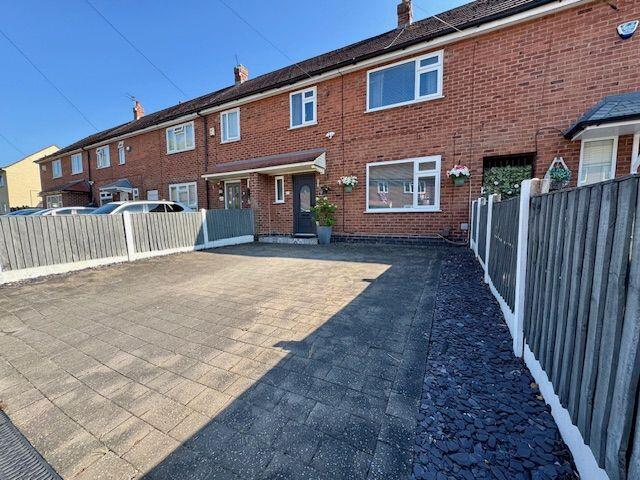 Main image of property: Nevendon Drive, Newall Green, Close To Hospital, Manchester, M23