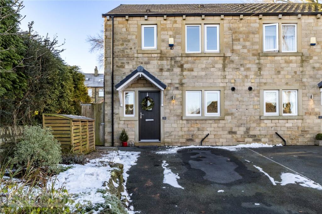 3-bed semi-detached on Stocks Drive, Shepley, Huddersfield, West Yorkshire, HD8, £290,000