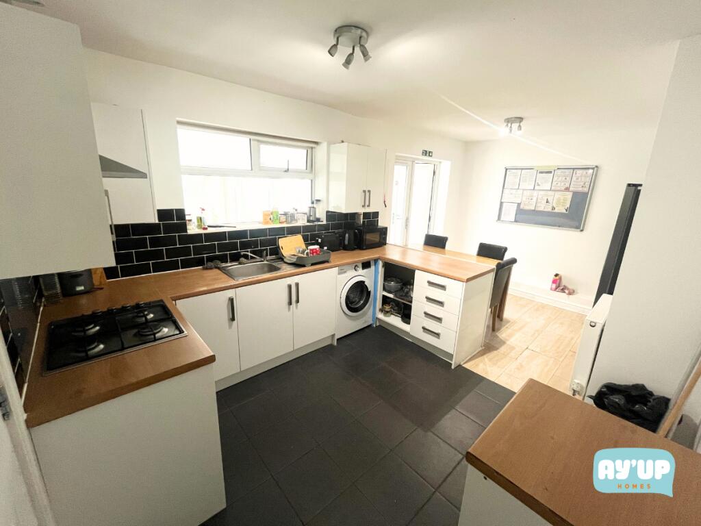 House in Doncaster, South Yorkshire - View 4