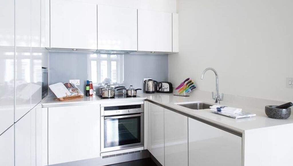 Apartment in London - View 3