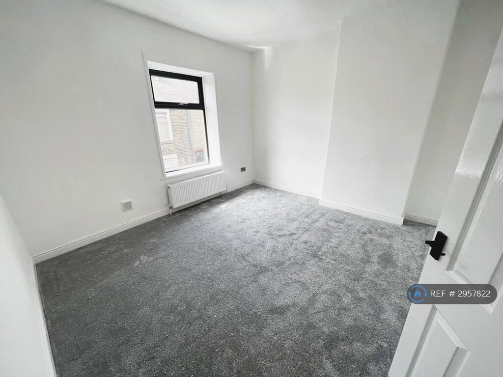 House in Burnley, Lancashire - View 4