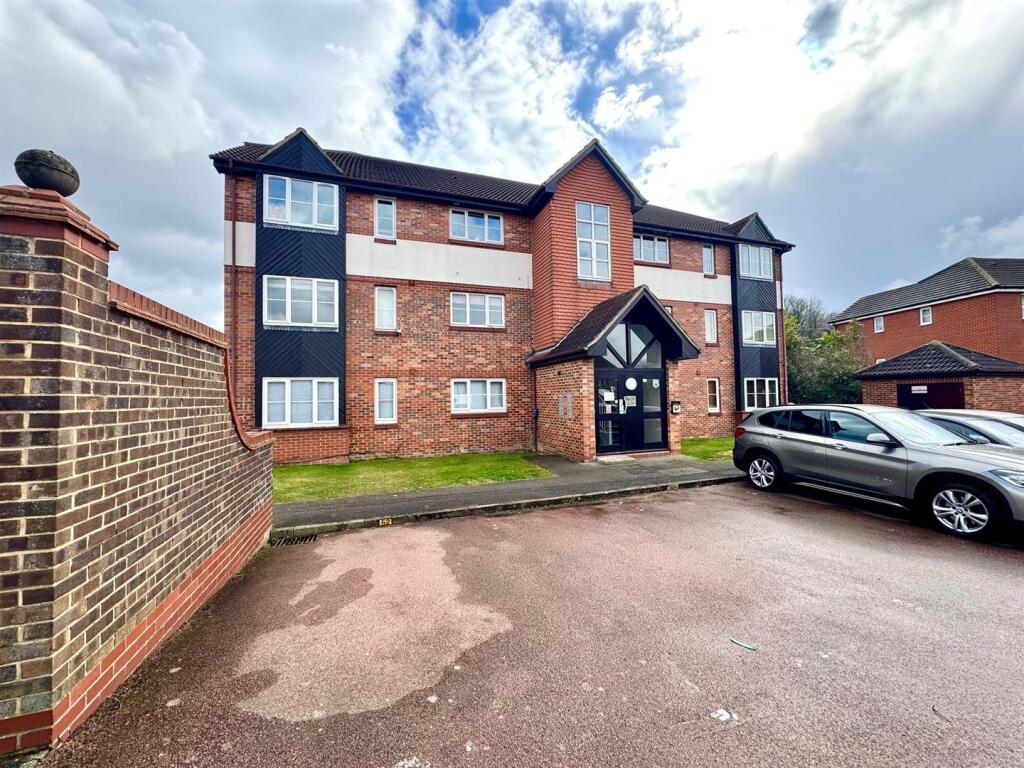 Main image of property: Duarte Place, Grays