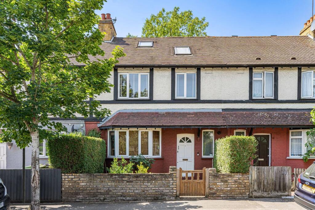 Main image of property: Lionel Road North, Brentford, TW8