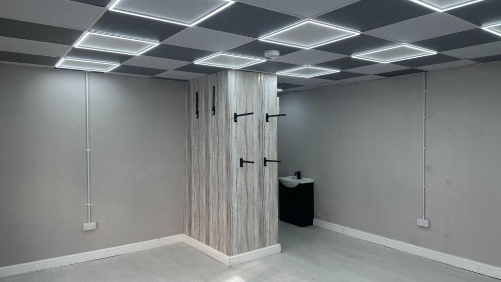 Additional image 3 of Albion Street, Cleckheaton