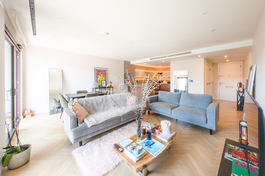 Main image of property: Valentine House, London, SW6