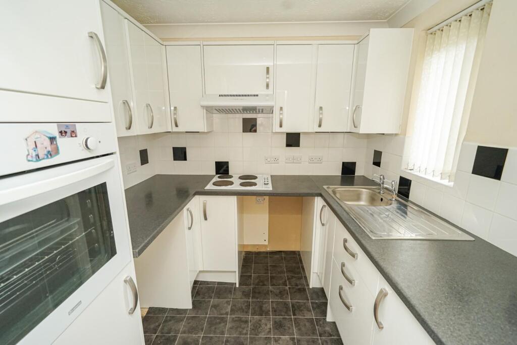 Hamilton Court, Leighton Buzzard, Leighton Buzzard - View 2