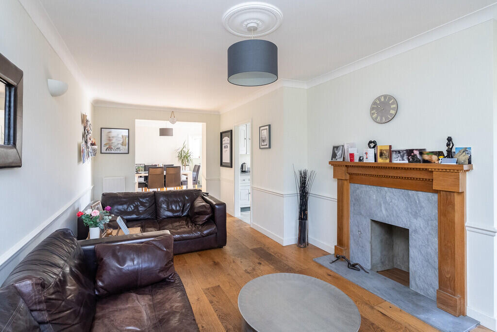 House in Redhill - View 3