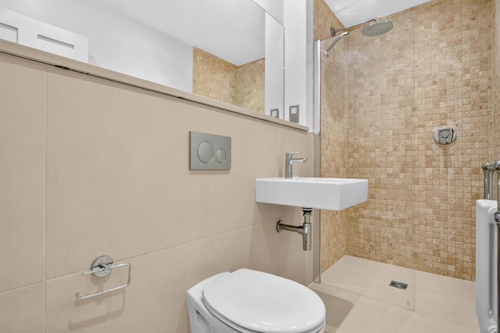 Apartment in London, City of Westminster - View 4